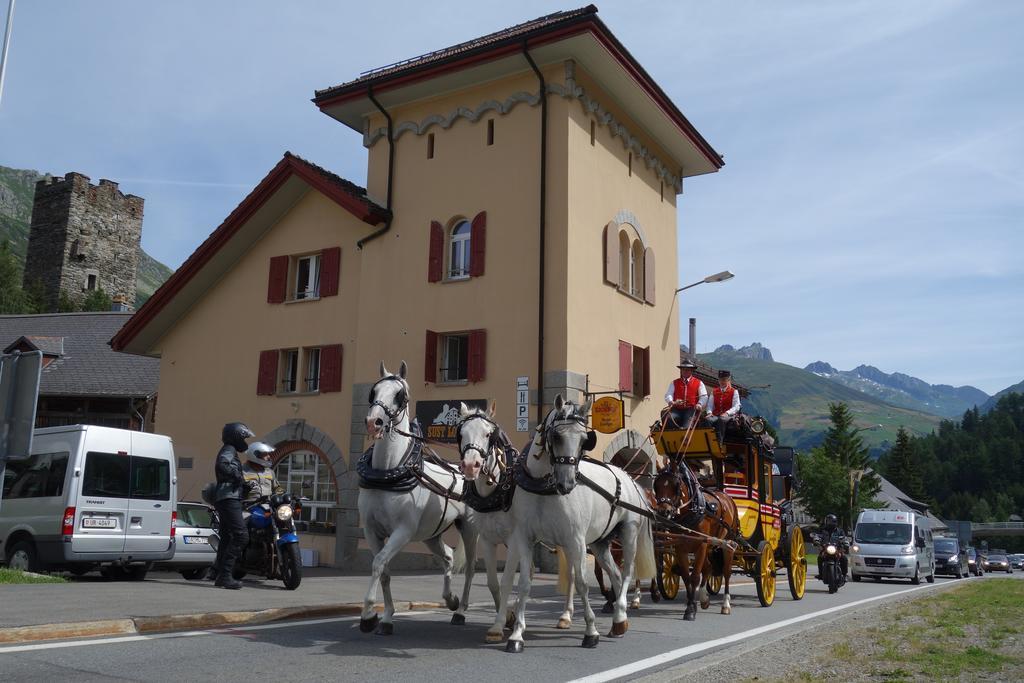 Sust Lodge Am Gotthard Хоспенталь Экстерьер фото