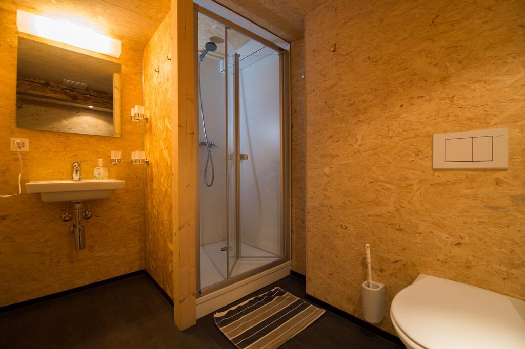 Sust Lodge Am Gotthard Хоспенталь Экстерьер фото